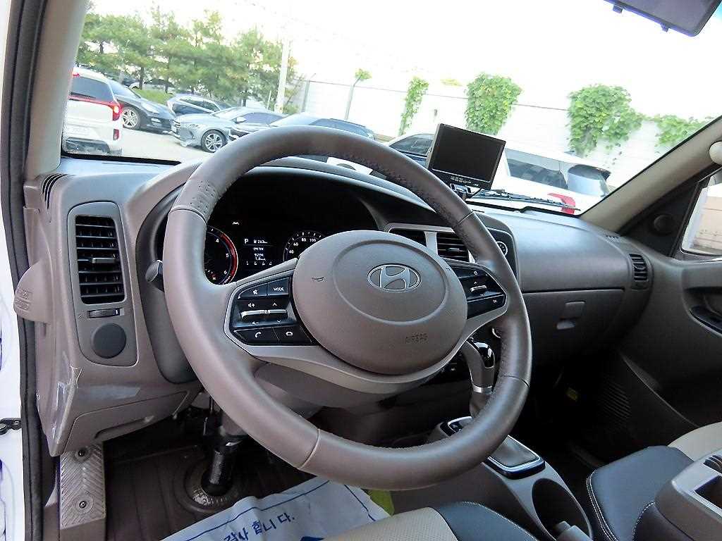 Hyundai Porter Super Cab/ Long Wheelbase Smart 9