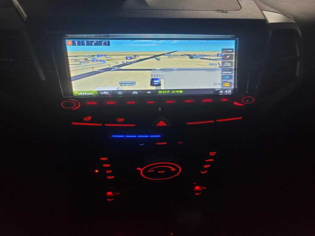 KG Mobility (Ssangyong) Tivoli 2WD Gasoline VX 4