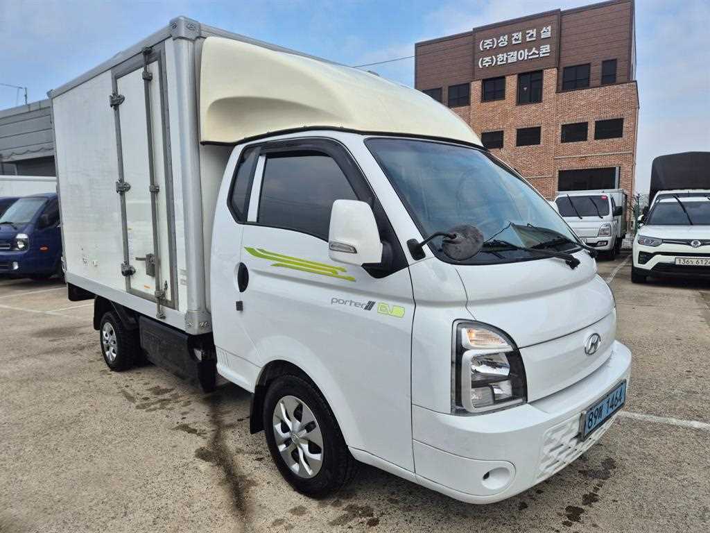 Hyundai Porter 1.0 Ton/ Super Cab/ Long Wheelbase 7