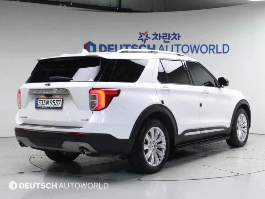 포드 익스플로러 2.3 AWD 리미티드 사진 2/20