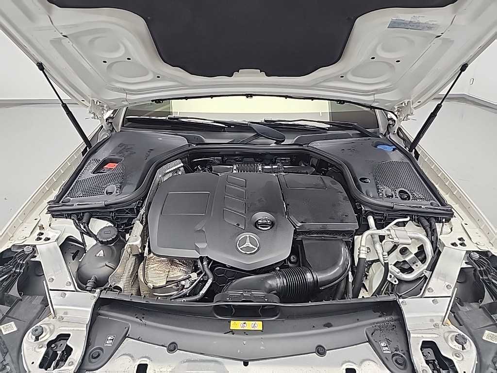 Mercedes-Benz E-Class E220d Coupe 7