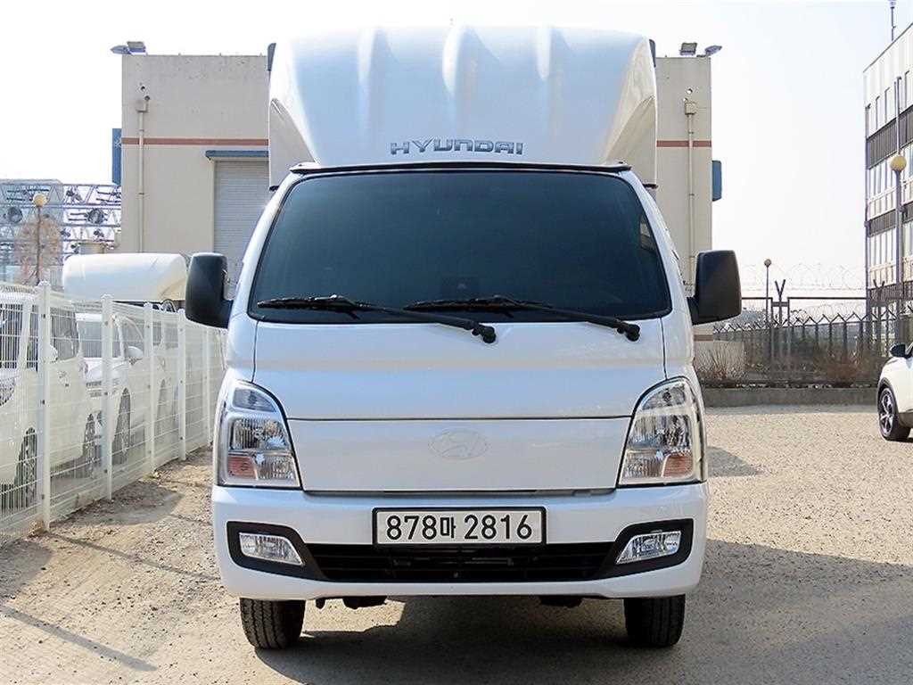 Hyundai Porter Manual/ Super Cab/ Long Wheelbase