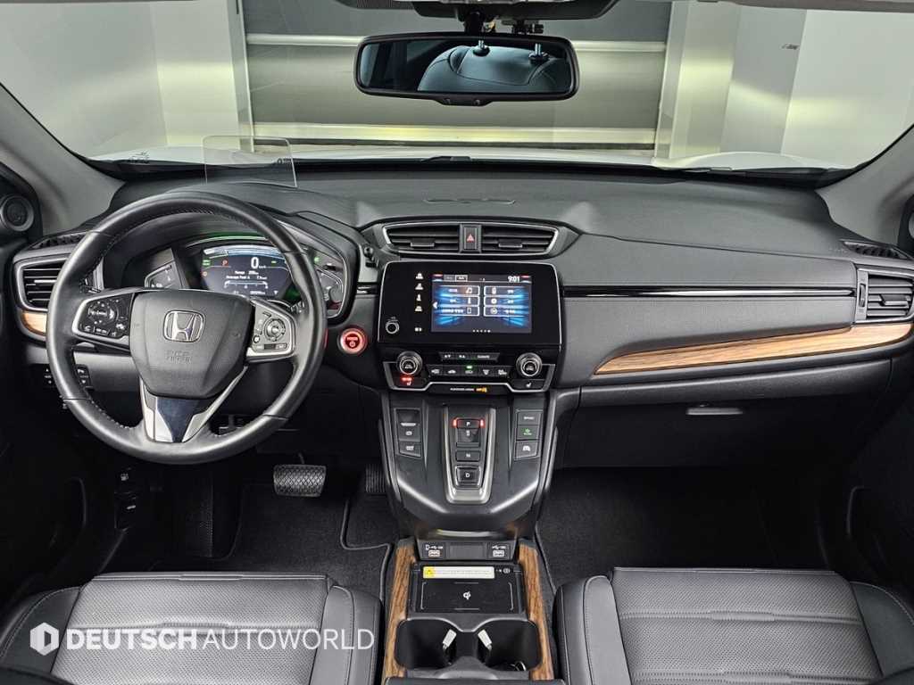 Honda CR-V 2.0 Hybrid Touring 4WD 8