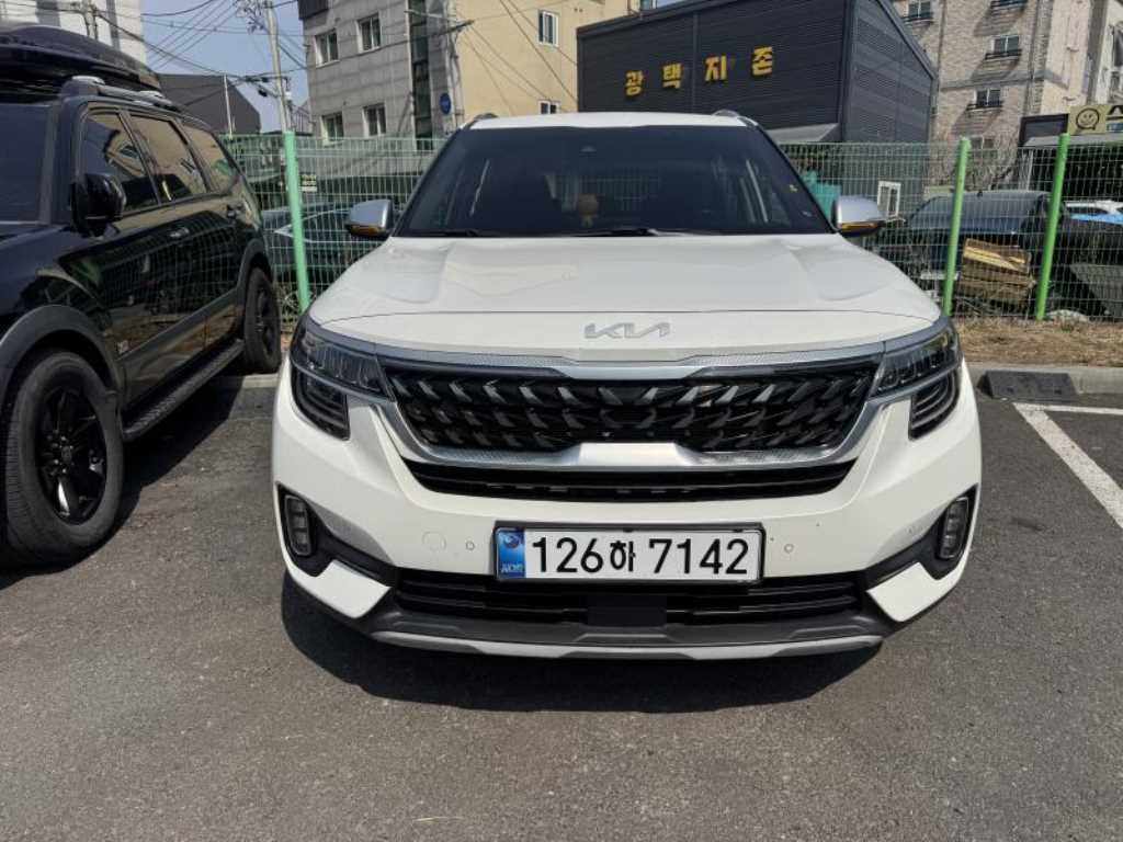 Kia Seltos Gasoline 1.6 Turbo 4WD Gravity 2