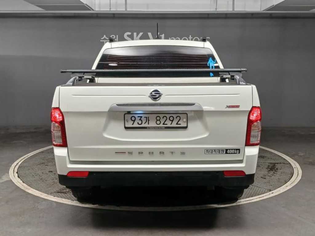 KGM 코란도 디젤 4WD 익스트림 사진 2/20