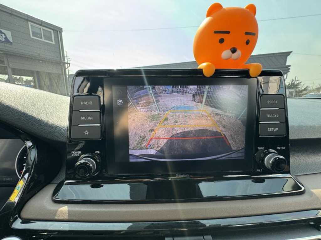 Kia Seltos Gasoline 1.6 Turbo 4WD Gravity 9