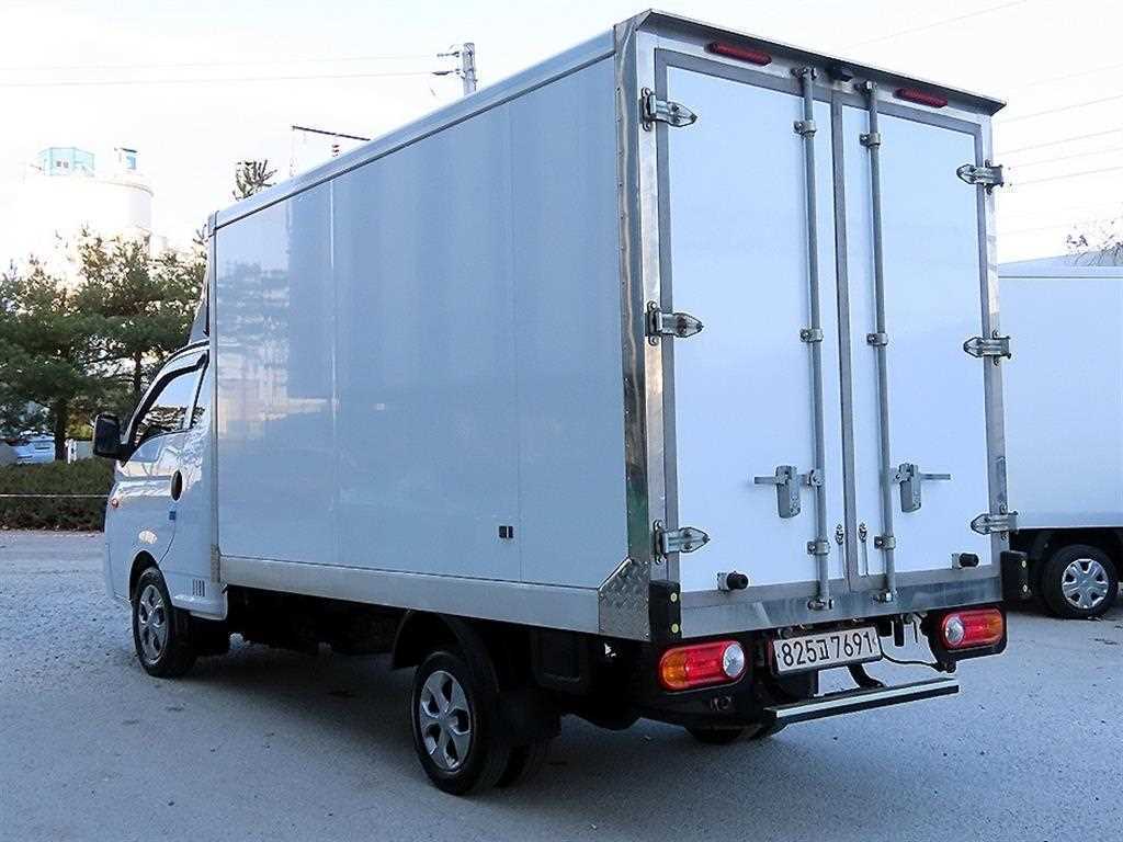 Hyundai Porter Super Cab/ Long Wheelbase Twin Comp 4