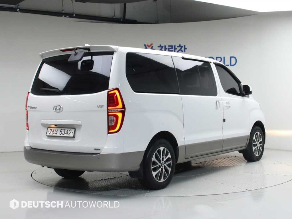 Hyundai Starex 4WD Urban Exclusive 3