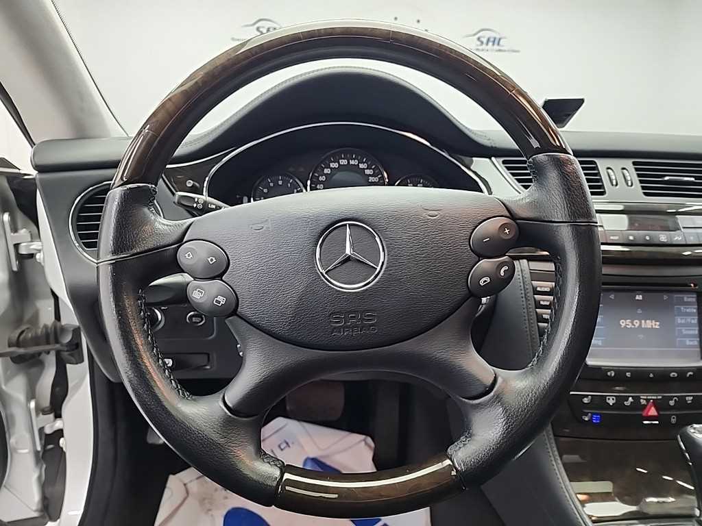 Mercedes-Benz CLS-Class CLS500 10