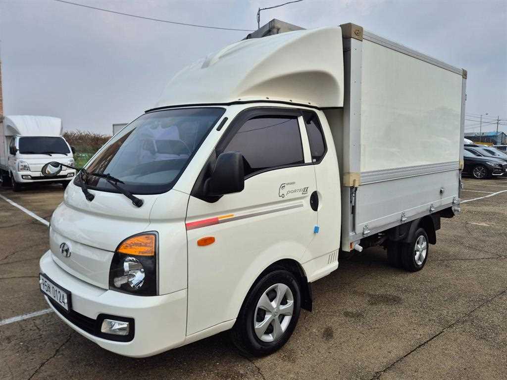 Hyundai Porter Super Cab/ Long Wheelbase/ CRDi Super