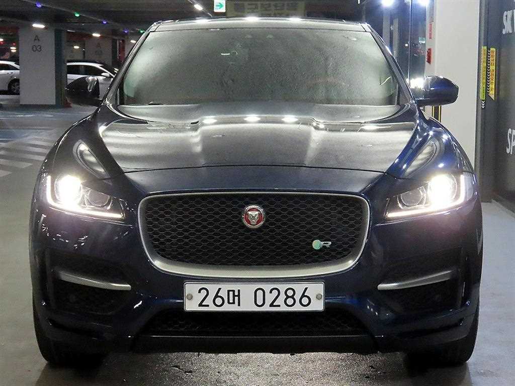재규어 F-PACE 20d R-Sport 사진 2/20