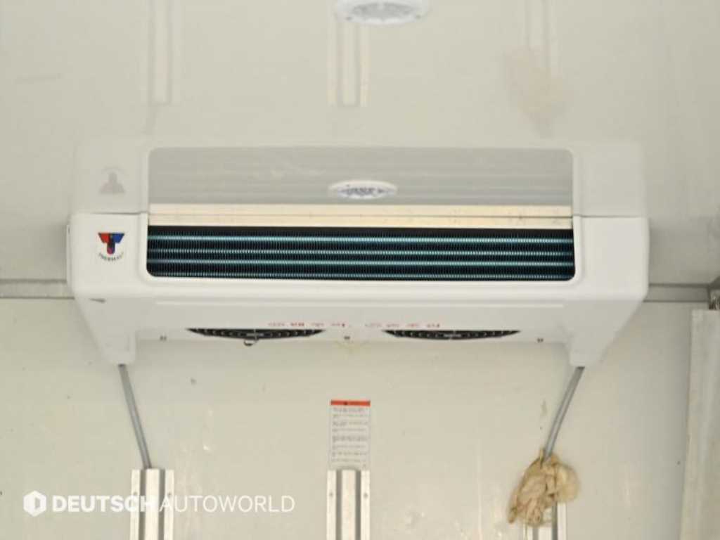 Hyundai Porter Super Cab/ Long Wheelbase/ Twin Comp Smart 8