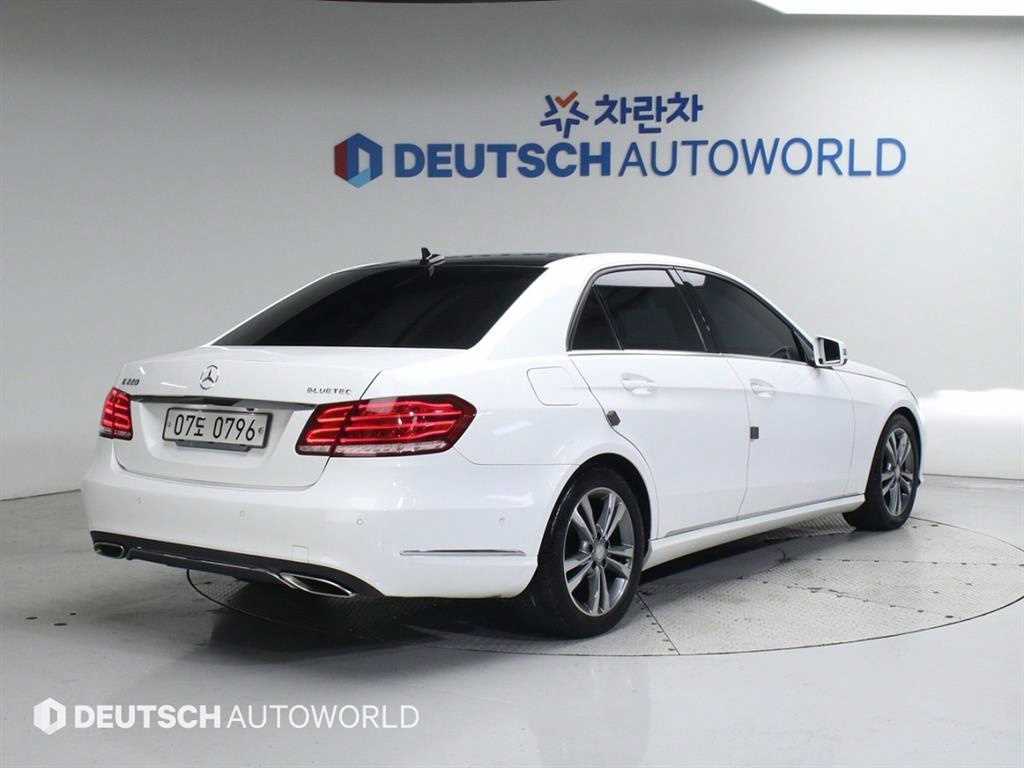 Mercedes-Benz E-Class E220 BlueTEC Avantgarde 4