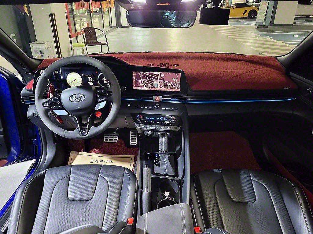 Hyundai Avante 2.0 N 7