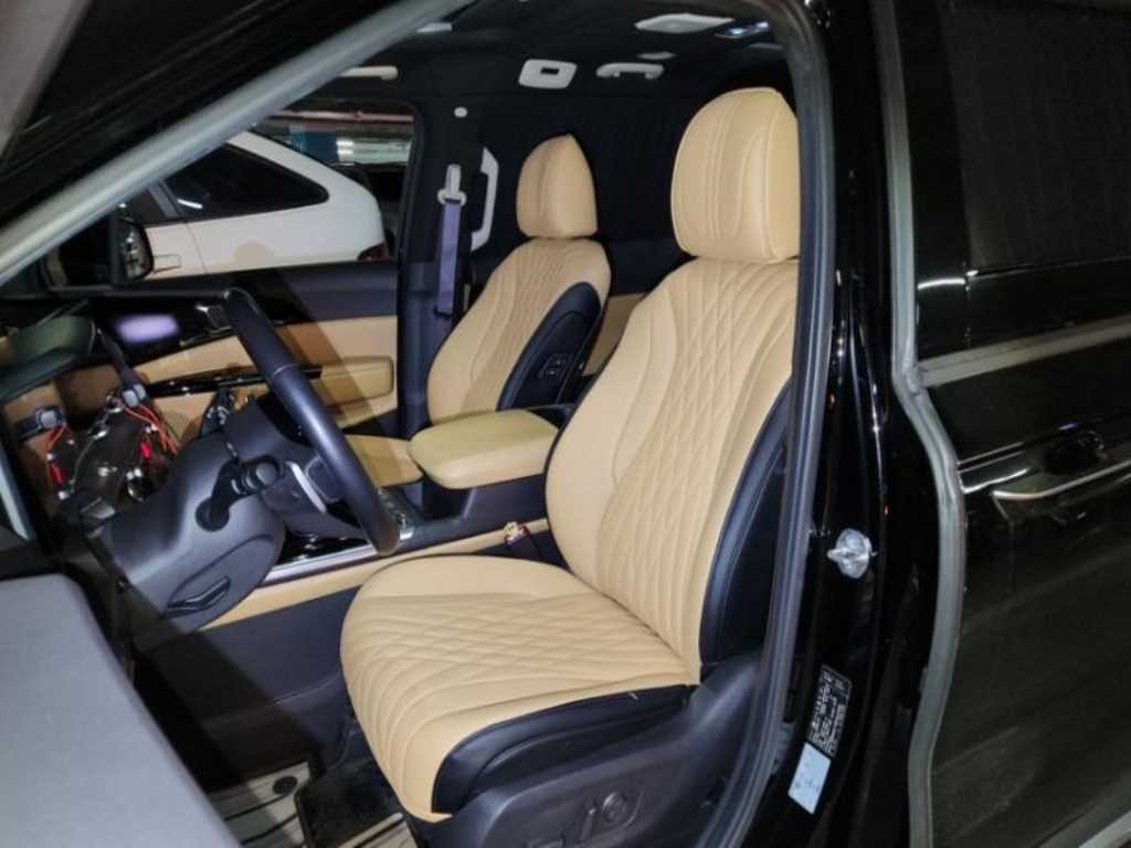 Kia Carnival Gasoline Signature 7