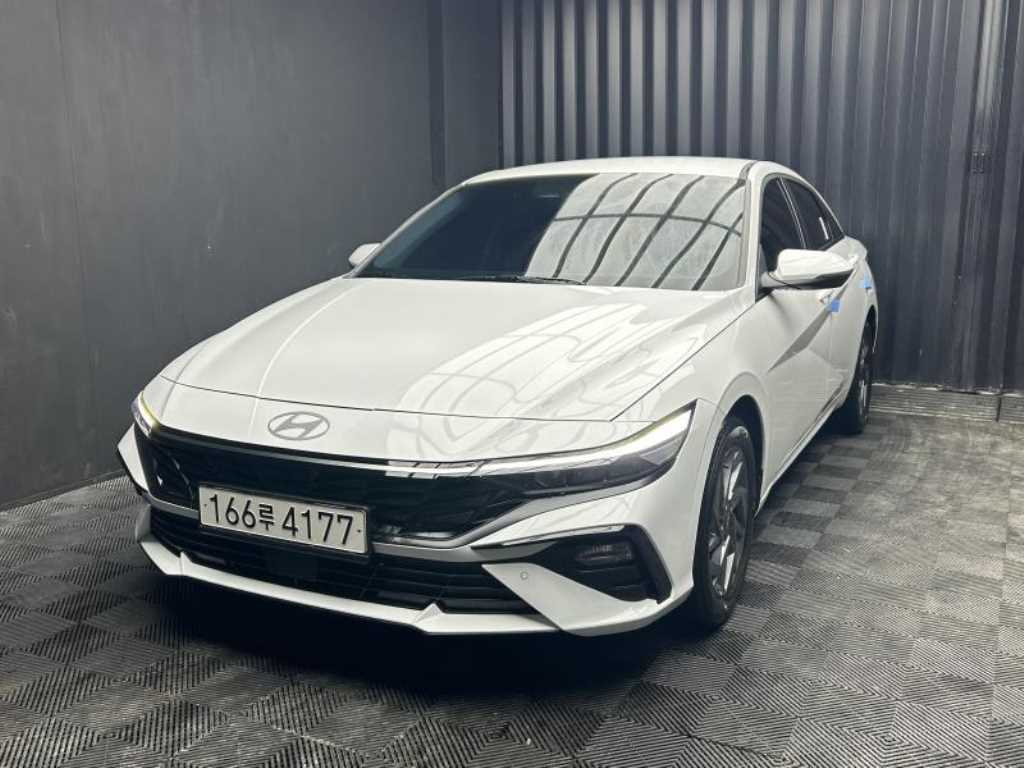 Hyundai Avante 1.6 HEV Modern 2