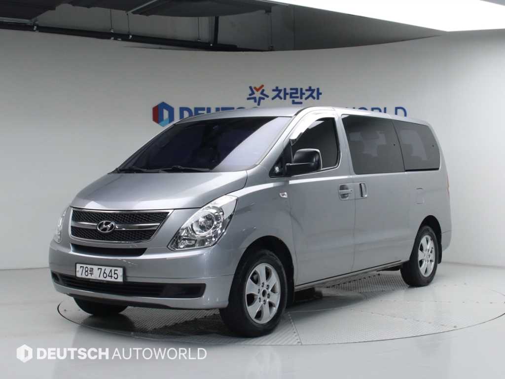 그랜드 스타렉스 12인승 왜건 4WD CVX 디럭스 2015년식