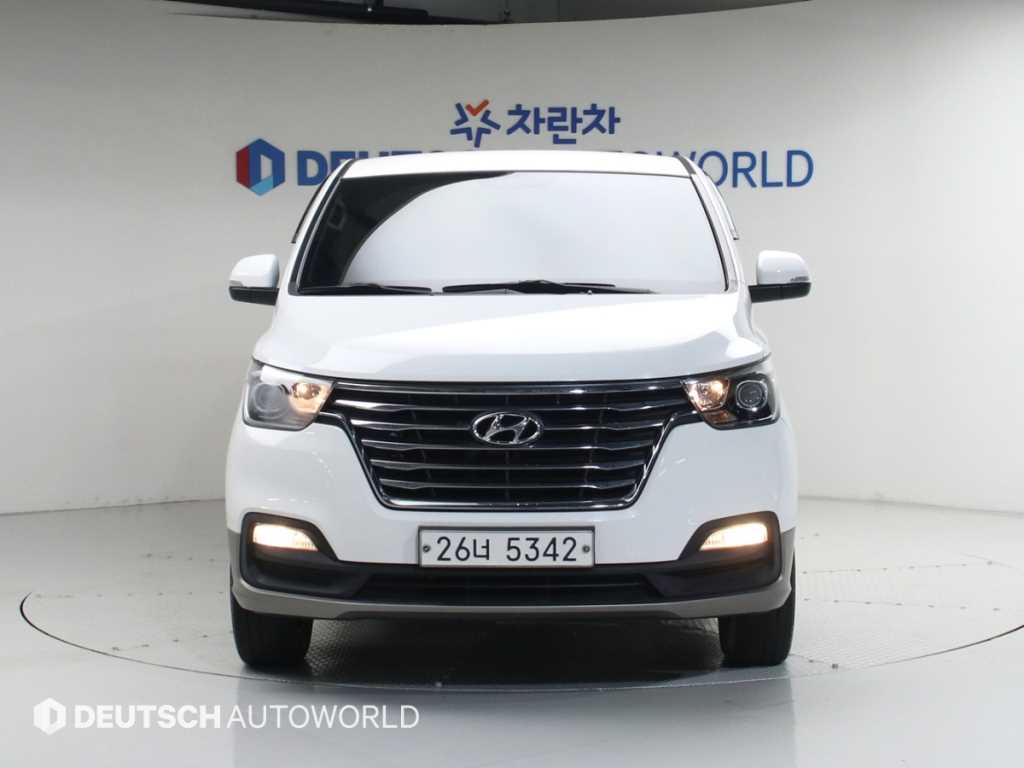 Hyundai Starex 4WD Urban Exclusive 4