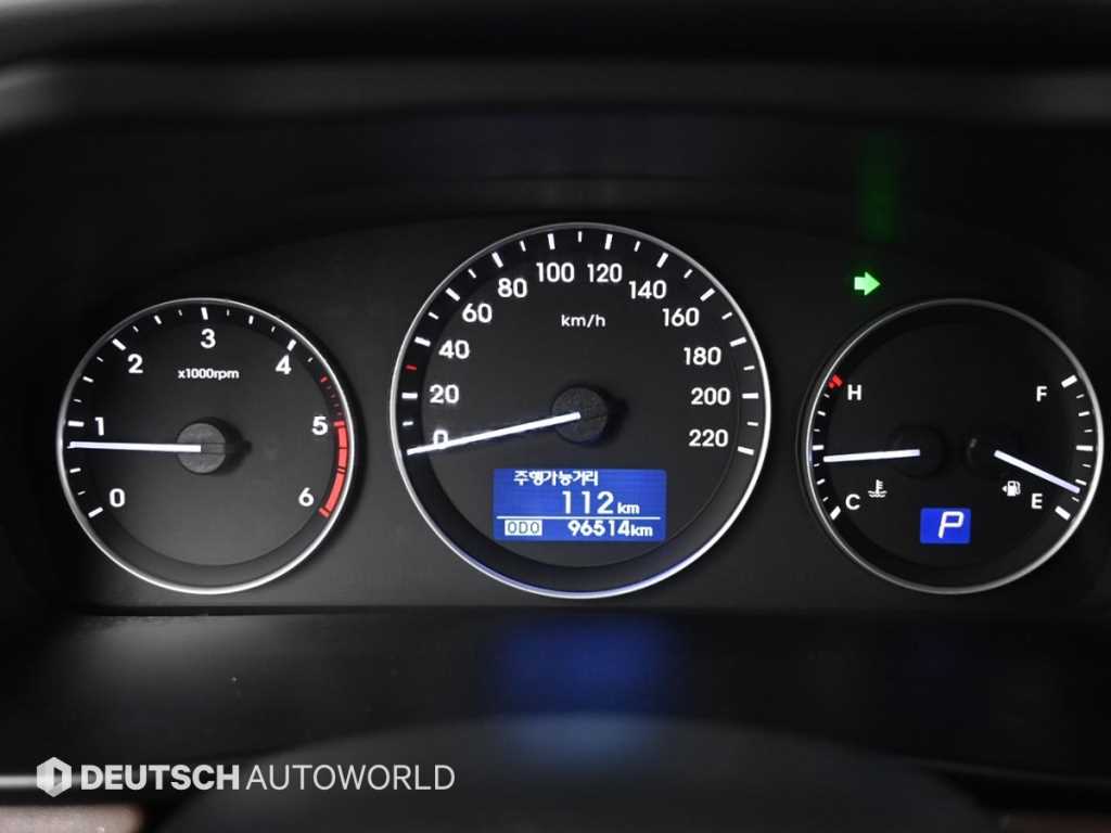 Hyundai Starex 4WD Urban Exclusive 9