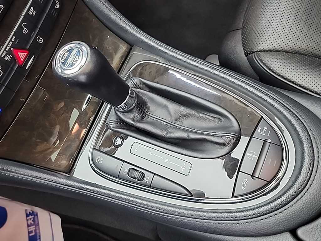 Mercedes-Benz CLS-Class CLS500 9