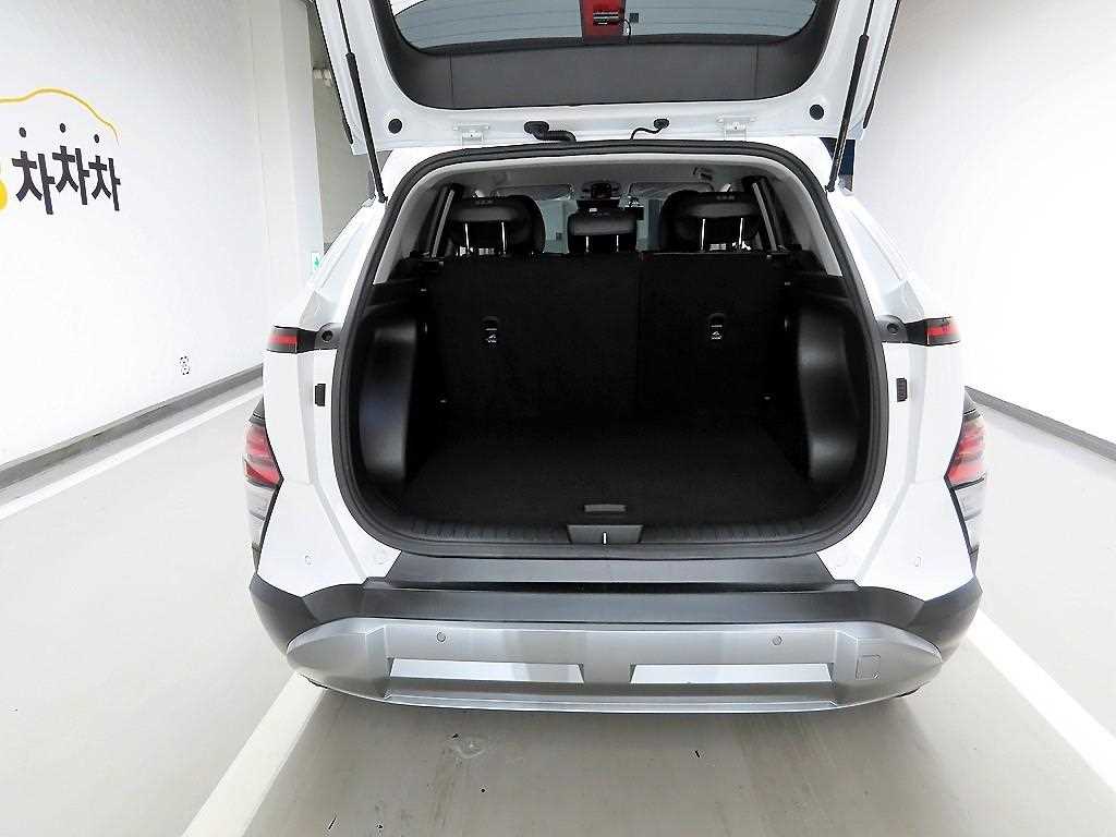 Hyundai Kona 2.0 Gasoline 2WD Premium 6