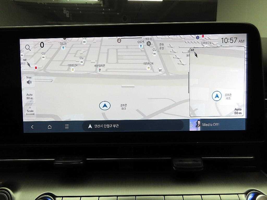 Hyundai Kona 2.0 Gasoline 2WD Premium 10