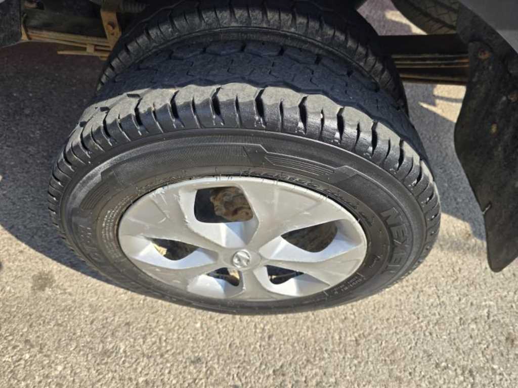 Hyundai Porter 1.0 Ton/ Super Cab/ Long Wheelbase/ CRDi 9