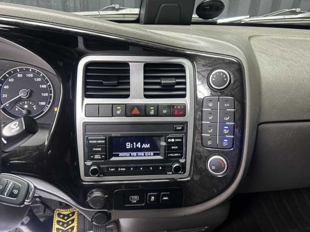 Hyundai Porter Double Cab 9