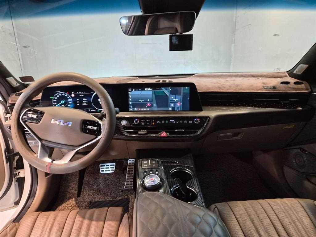 Kia K8 Signature Special 8