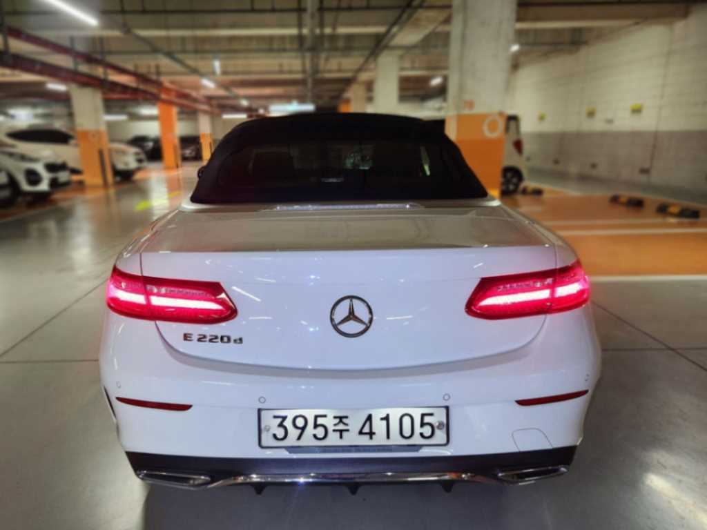 Mercedes-Benz E-Class E220d Cabriolet 3