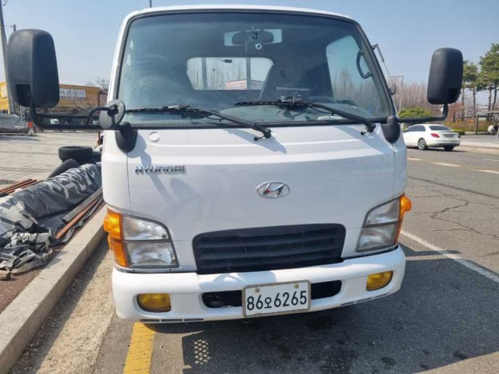 현대 마이티큐티 2톤 카고 - 중고 트럭 매물 이미지