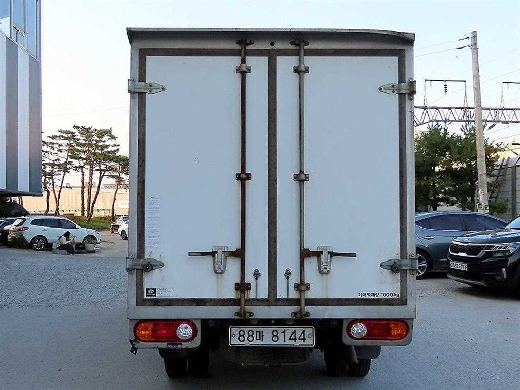 Hyundai Porter Super Cab/ Long Wheelbase/ CRDi 5