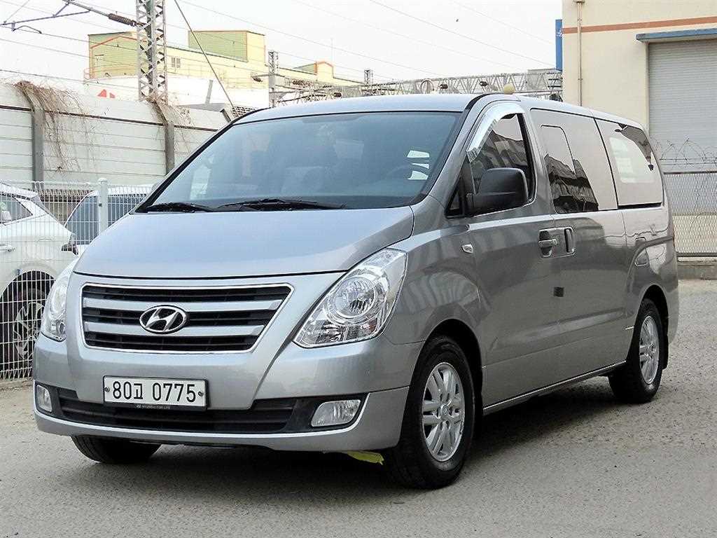 Hyundai Starex Smart 3