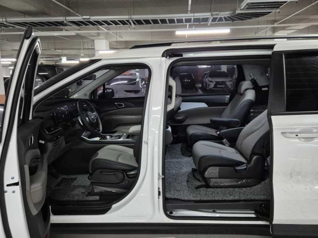 Kia Carnival Diesel Prestige 7