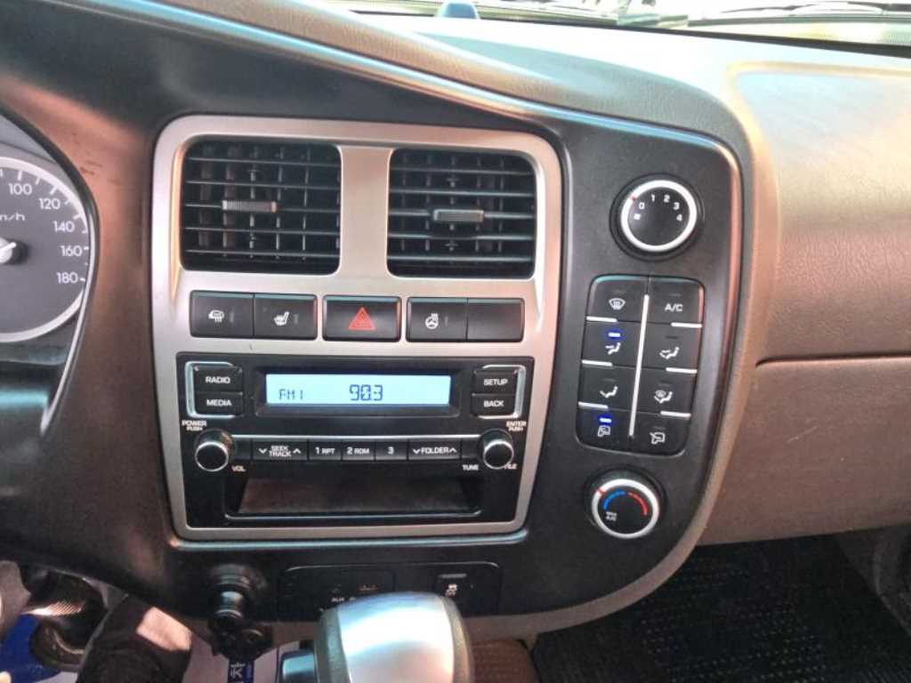 Hyundai Porter 1.0 Ton/ Super Cab/ Long Wheelbase/ CRDi 10