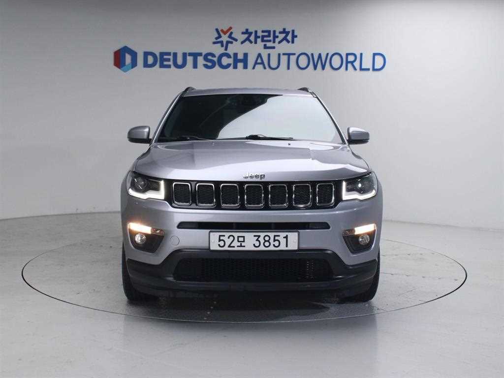 Jeep Compass 2.4 AWD Longitude 4