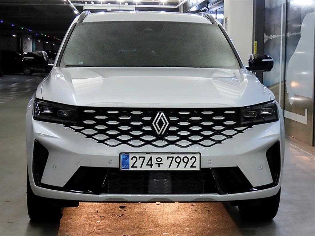 Renault Koleos Hybrid 1.5 Iconic 4