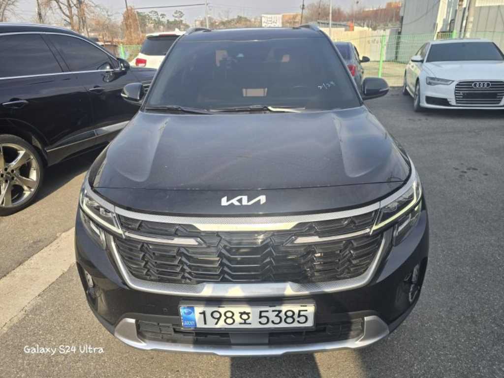 Kia Seltos Gasoline 1.6 Turbo 2WD Signature 3