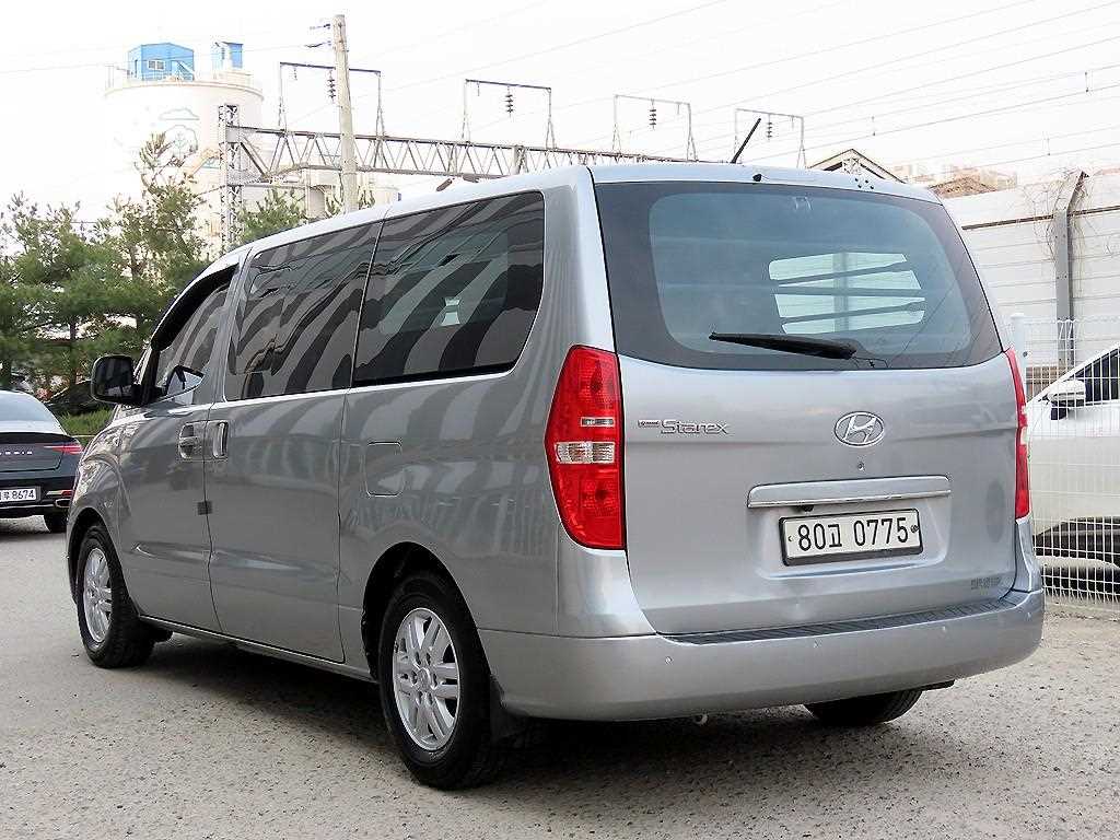 Hyundai Starex Smart 4