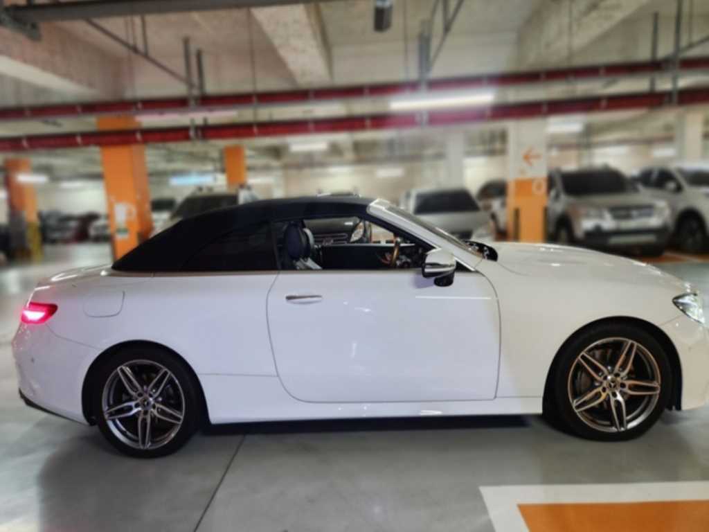 Mercedes-Benz E-Class E220d Cabriolet 4