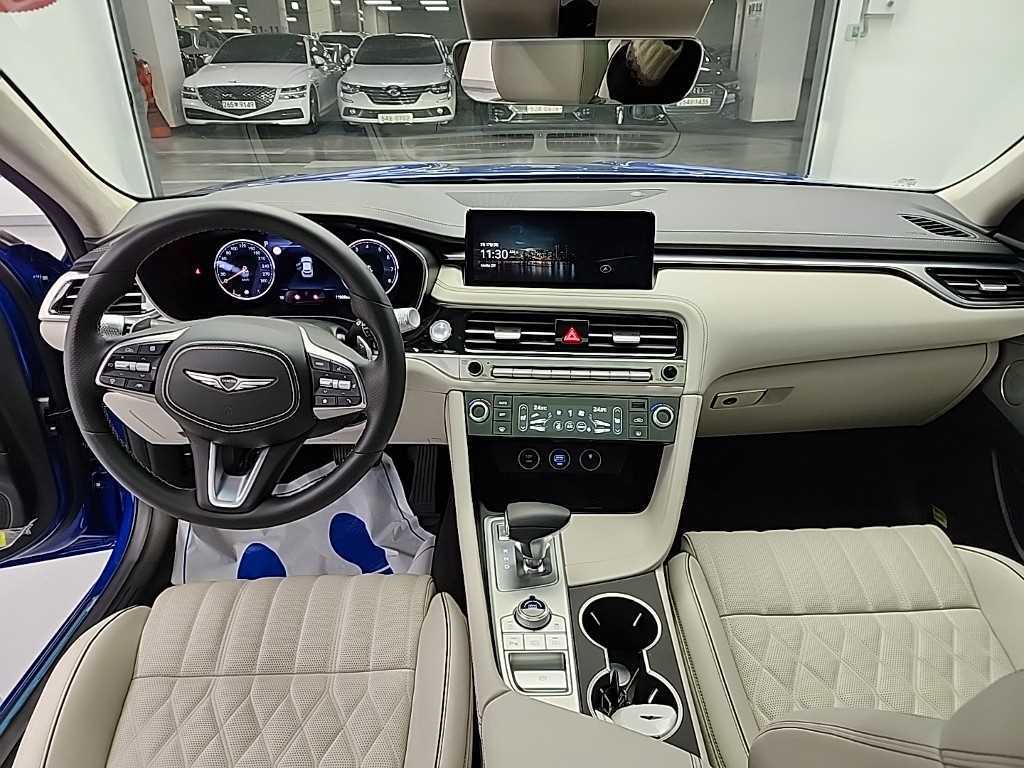 Genesis G70 Gasoline 2.5T 4WD 8