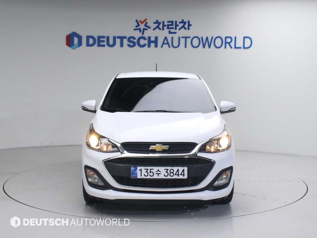 Chevrolet Spark Premier 4