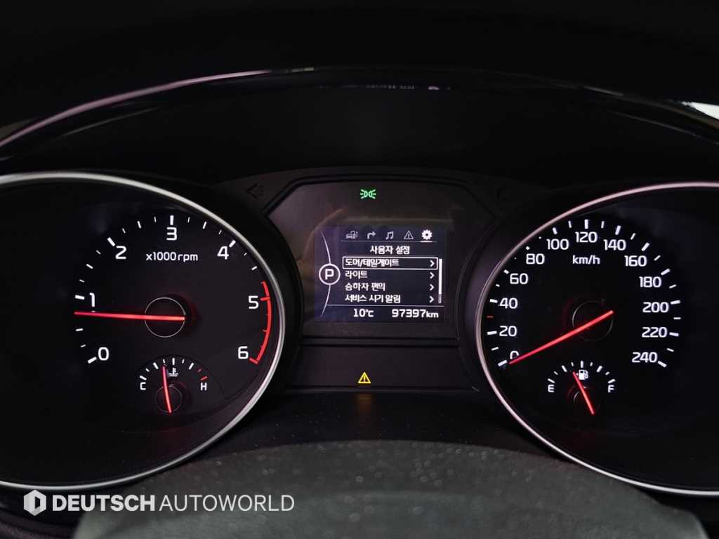 Kia Carnival Diesel Prestige 9