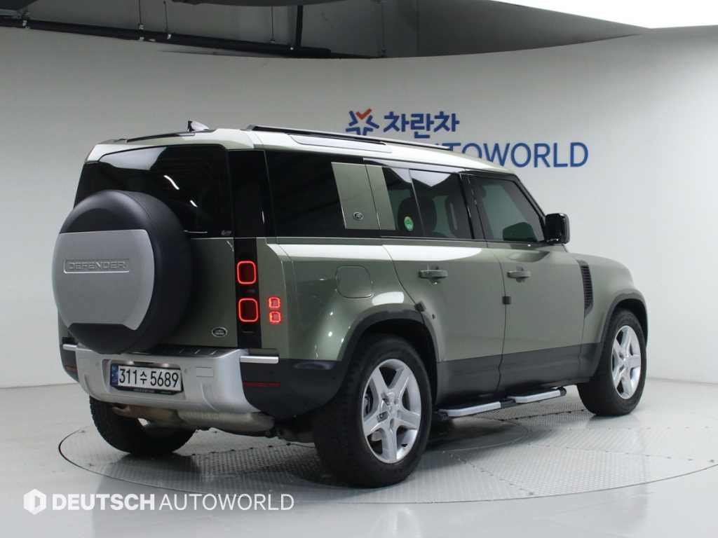 랜드로버 디펜더 110 D250 SE 사진 2/20