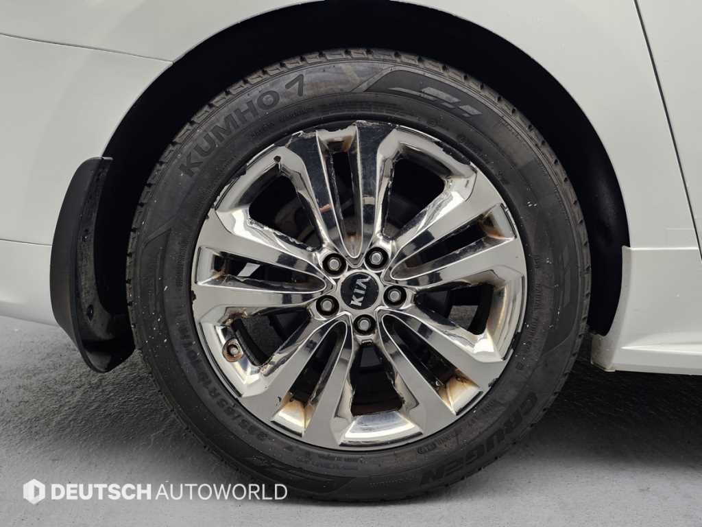 Kia Carnival Diesel Prestige 6