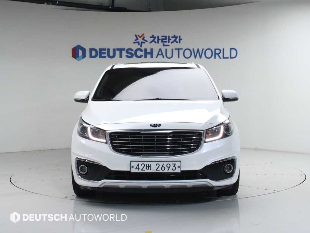 Kia Carnival Diesel Prestige 4