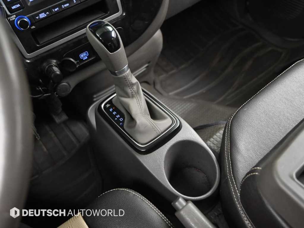 Hyundai Porter 1.0 Ton/ Double Cab/ Long Wheelbase/ CRDi Smart 10