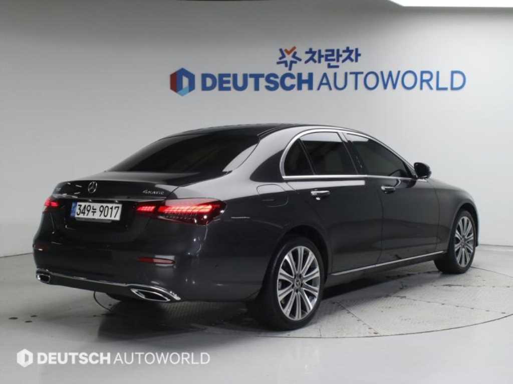 벤츠 E 클래스 E350 4MATIC 아방가르드 사진 2/20
