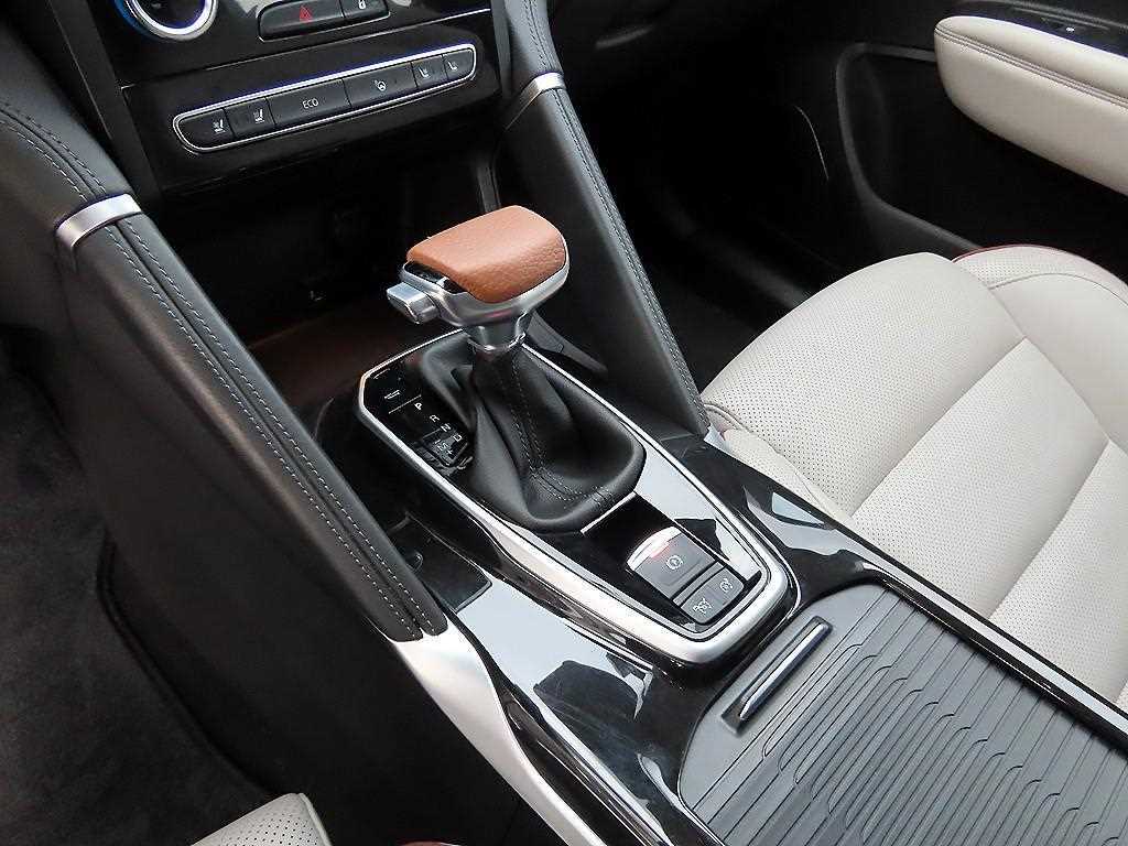 Renault QM6 2.0 LPe Premier 10