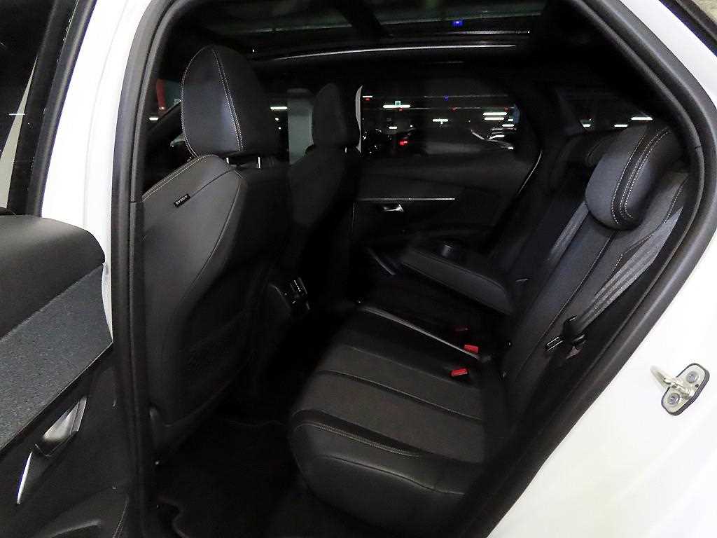 Peugeot 3008 1.6 BlueHDi GT Line 8